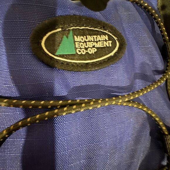 Mountain Equipment Co-Op Hiking & Camping Waist Pack – Black/Blue - Picture 2 of 7